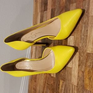 Jessica Simpson Size 8.5M Sour Lemon High Heel